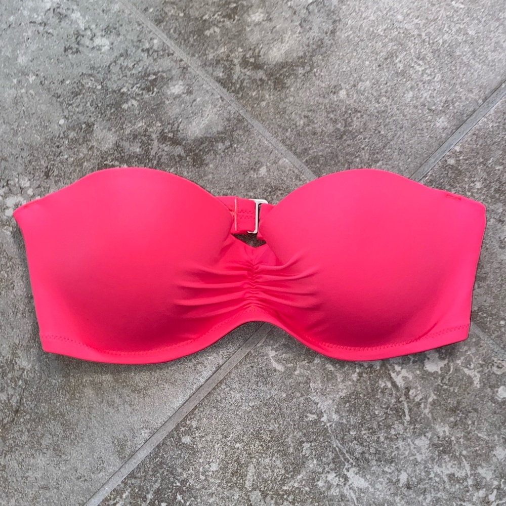 Victoria’s Secret bikini top 34C